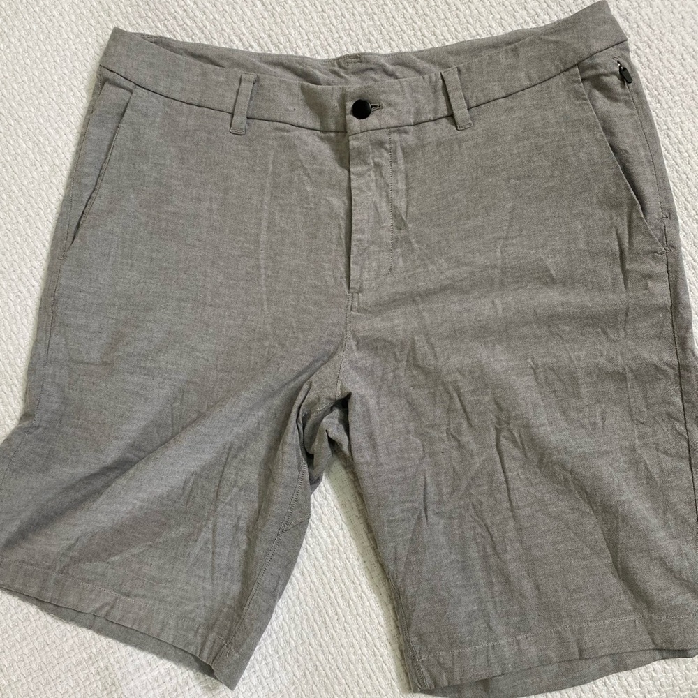 Lululemon commission shorts relaxed Qwick Oxford 11” size 36
